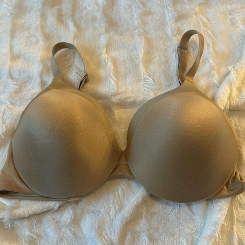 Cream Bra T- SHIRT by Madeinform 36D- BRAS #17💙 NWOT - Picture 1 of 6
